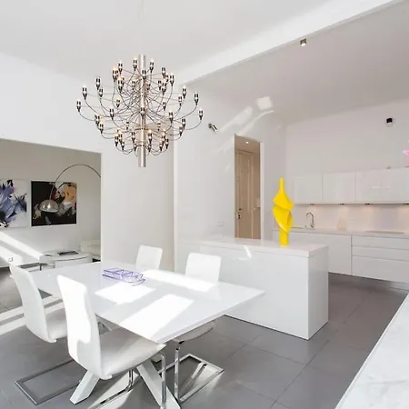 5-star On Rue D'antibes